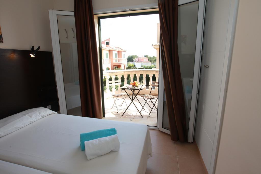 Club Deluxe Apartment Sa Ràpita
